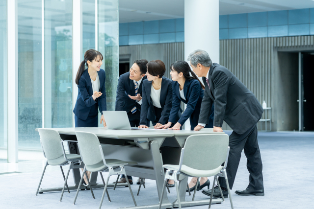 社内会議 相談